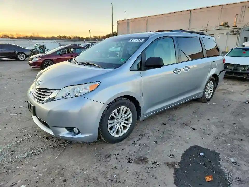 5TDYK3DC4FS608189 2015 TOYOTA SIENNA-0
