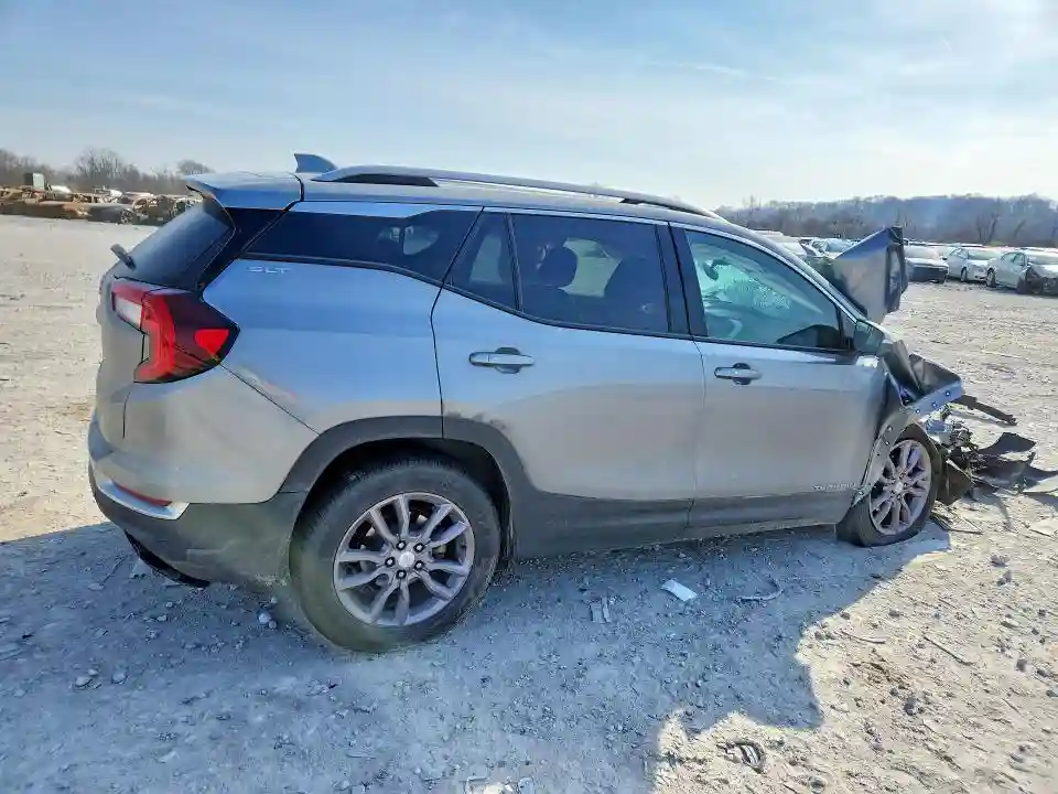 3GKALVEG1PL245132 2023 GMC TERRAIN-2