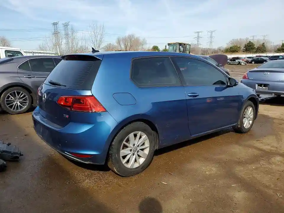 3VW817AU3GM005109 2016 VOLKSWAGEN GOLF-2