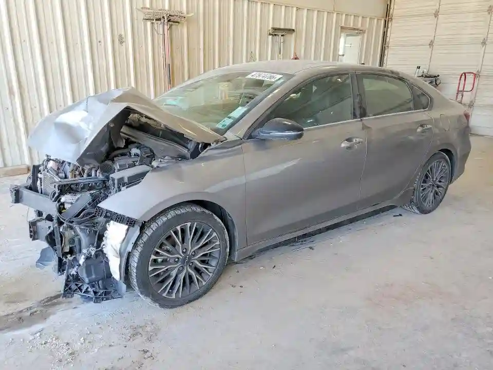 3KPF54AD4RE793425 2024 KIA FORTE-0