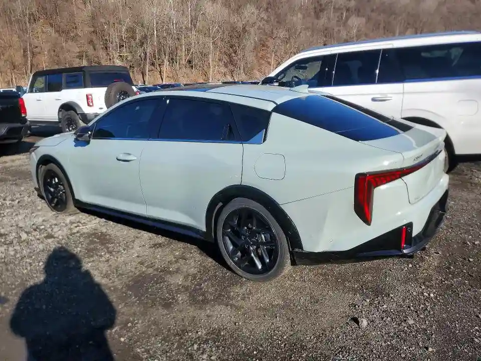 3KPFW4DC4SE112945 2025 KIA K4 GT-LINE-1