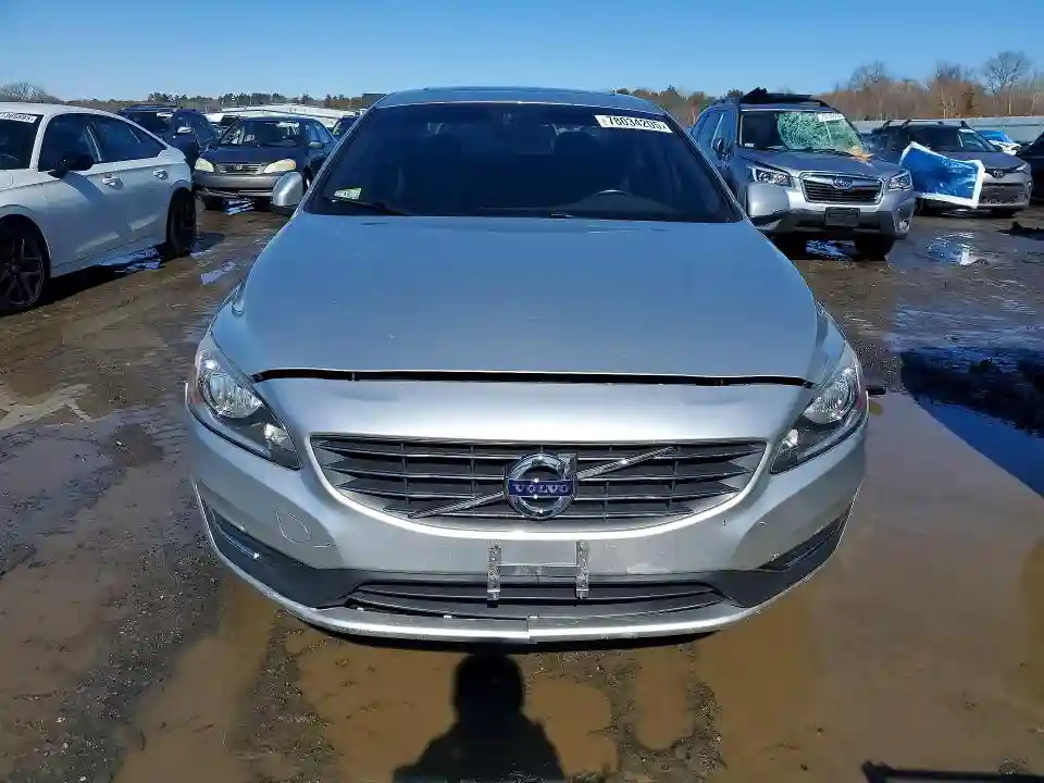 YV1612TK7G2404518 2016 VOLVO S60-4