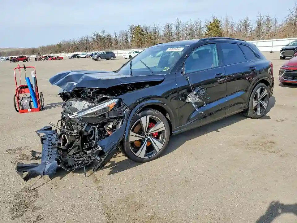 WA125AGU0S2122397 2025 AUDI SQ5-0