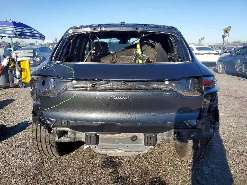WP1AA2A58SLB10625 2025 PORSCHE MACAN-5