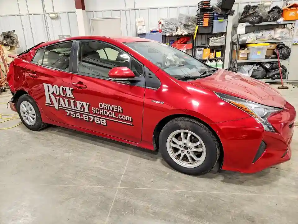 JTDKBRFU0G3530477 2016 TOYOTA PRIUS-3