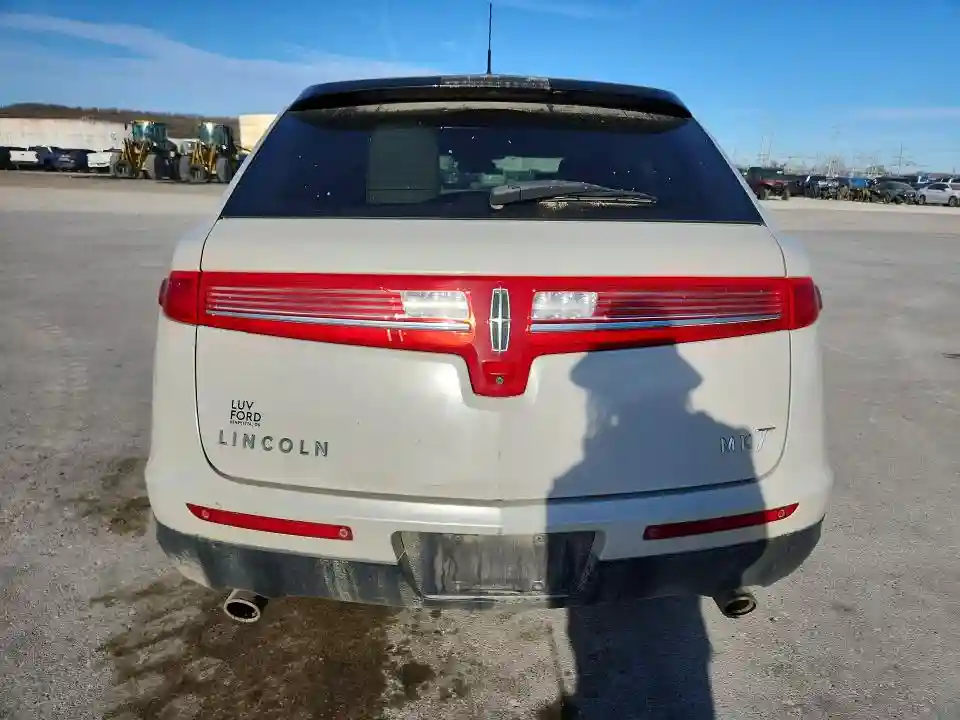 2LMHJ5AT9KBL04001 2019 LINCOLN MKT-5