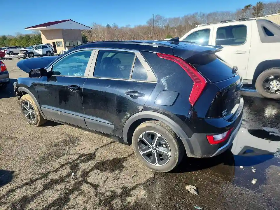 KNDCP3LE8R5147488 2024 KIA NIRO-1