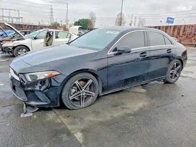 WDD3G4EB9KW017296 2019 MERCEDES-BENZ A-CLASS-0