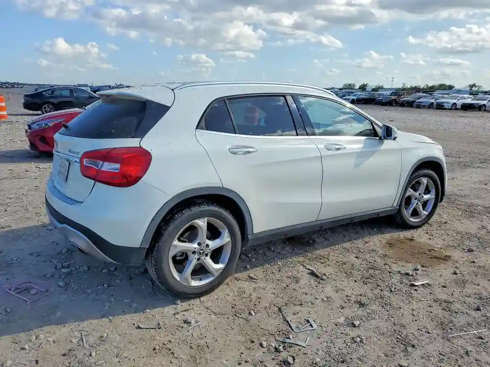 WDCTG4GB2JJ409579 2018 MERCEDES-BENZ GLA-CLASS-2