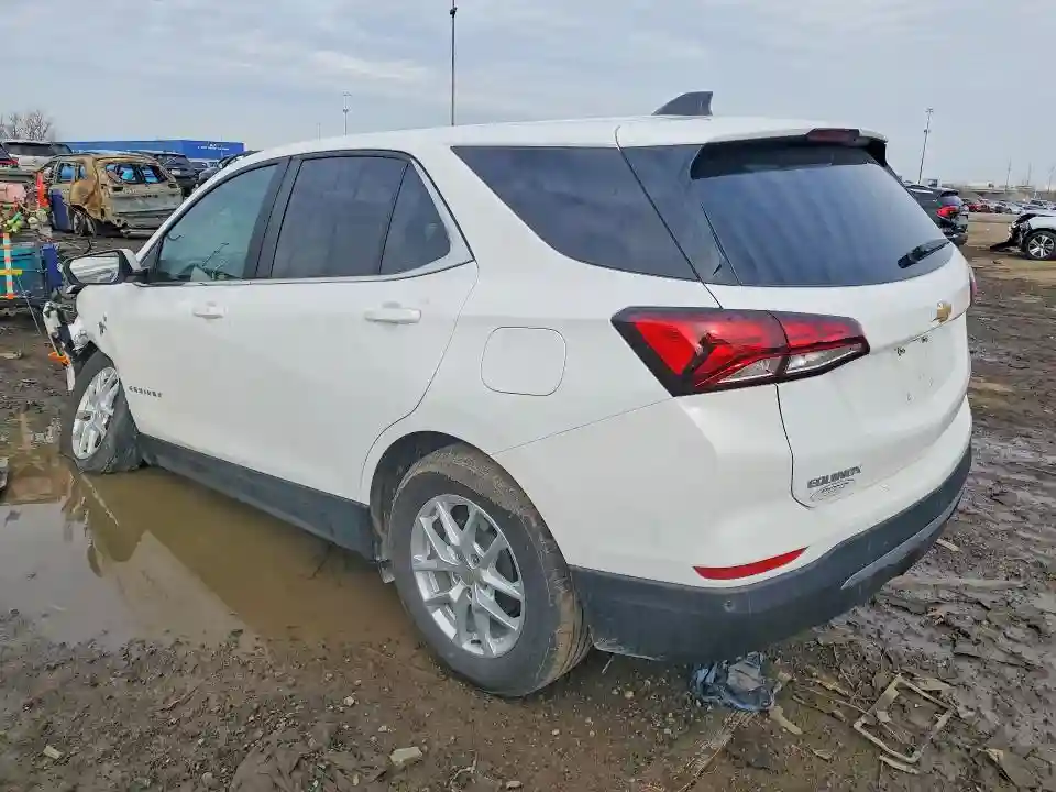 3GNAXKEV8NL275021 2022 CHEVROLET EQUINOX-1