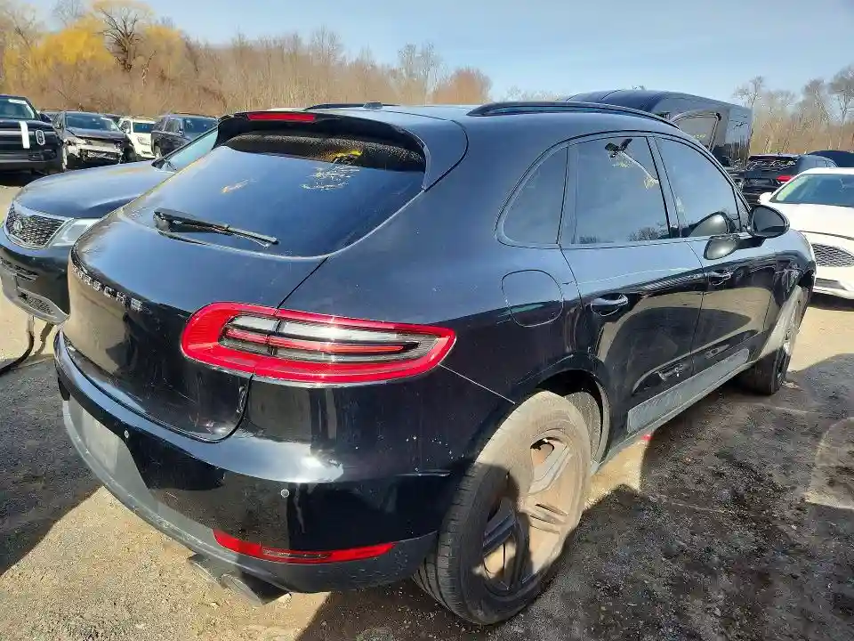 WP1AB2A54FLB62076 2015 PORSCHE MACAN-2