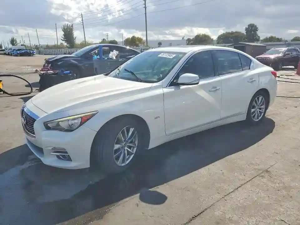 JN1EV7AP8GM303786 2016 INFINITI Q50-0