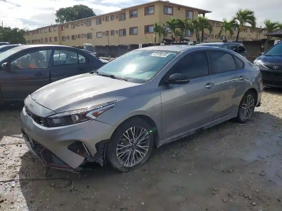 3KPF54AD3RE772131 2024 KIA FORTE-0