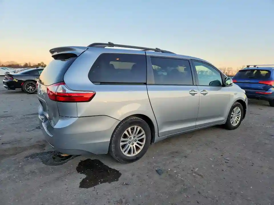 5TDYK3DC4FS608189 2015 TOYOTA SIENNA-2