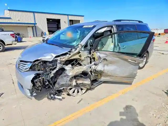 5TDYK3DC0FS633252 2015 TOYOTA SIENNA-0