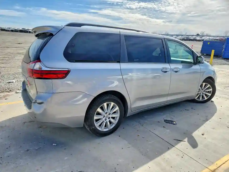 5TDYK3DC0FS633252 2015 TOYOTA SIENNA-2