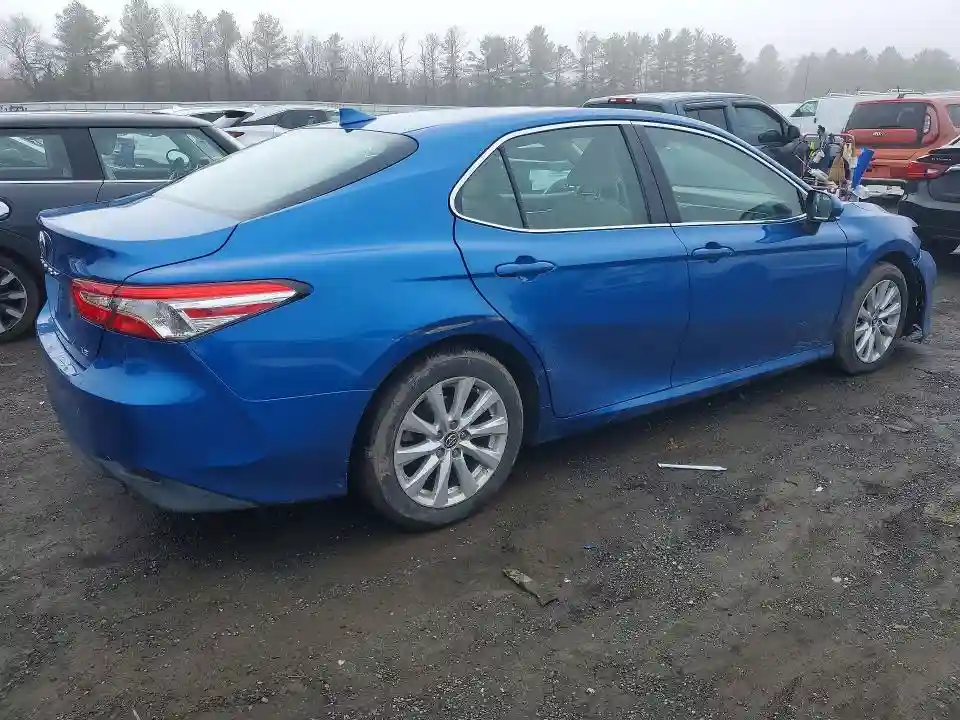 4T1B11HK8KU246979 2019 TOYOTA CAMRY-2