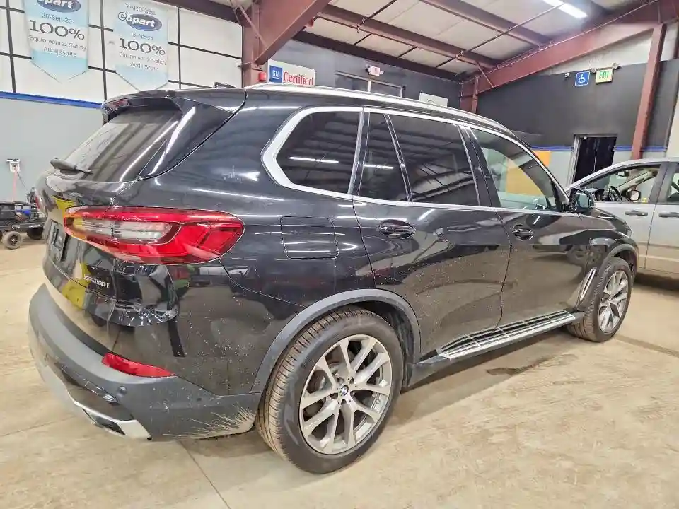 5UXJU2C5XKLN66002 2019 BMW X5-2