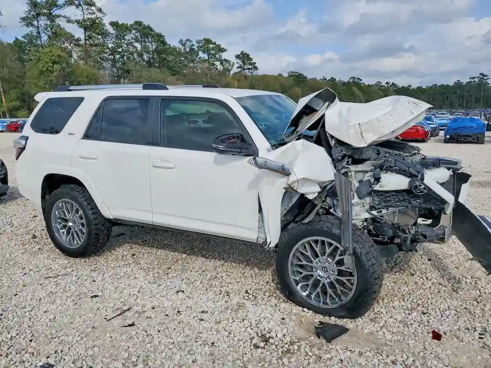 JTEZU5JR6K5197005 2019 TOYOTA 4RUNNER-3