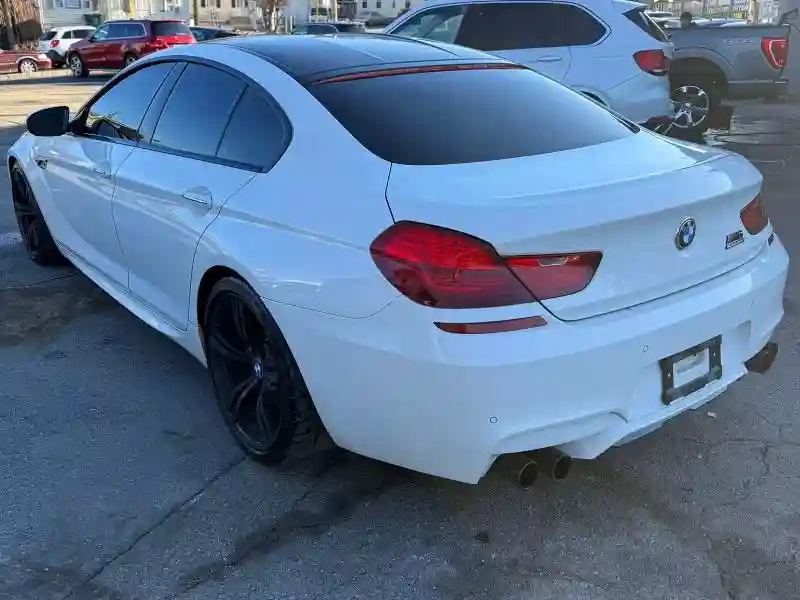 WBS6E9C56GG437177 2016 BMW M6-1