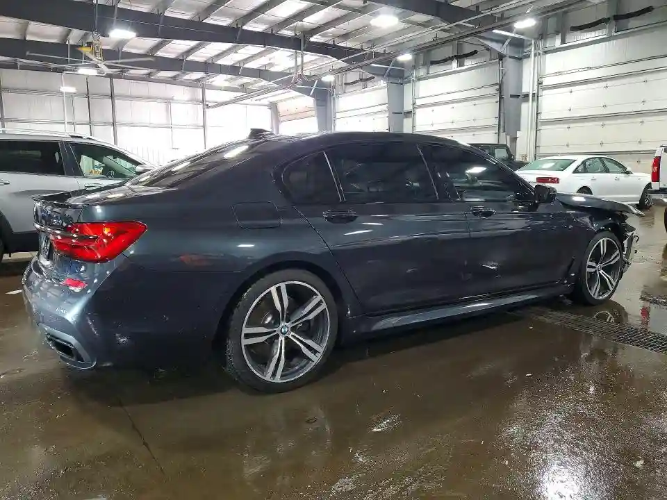 WBA7F2C58GG421026 2016 BMW 7 SERIES-2