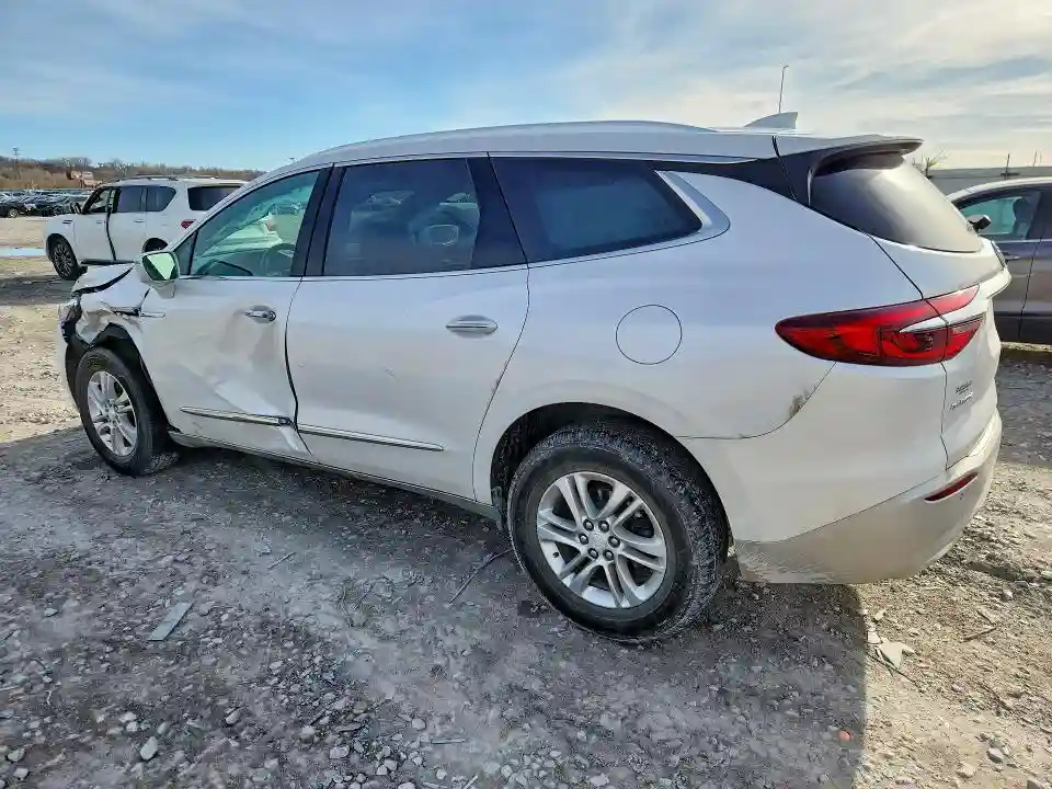5GAERBKW4JJ131518 2018 BUICK ENCLAVE-1