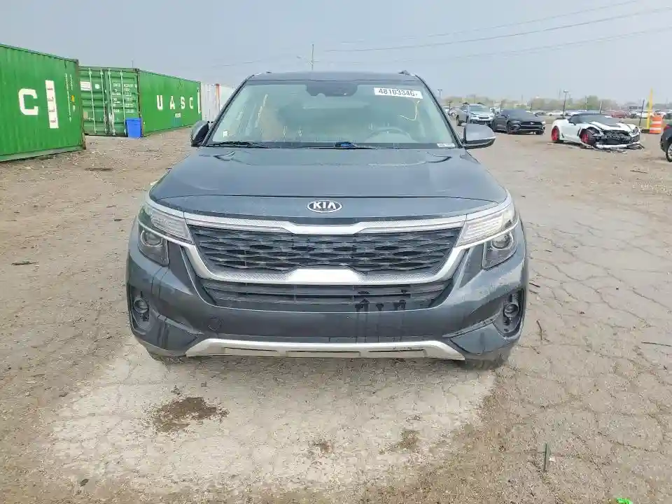 KNDEU2AA6M7101215 2021 KIA SELTOS-4