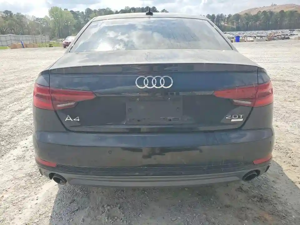 WAULMAF46JA145893 2018 AUDI A4-5