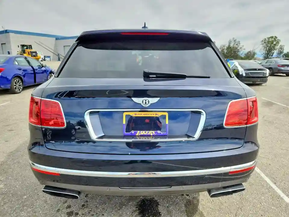 SJAAC2ZV8JC021752 2018 BENTLEY BENTAYGA-5