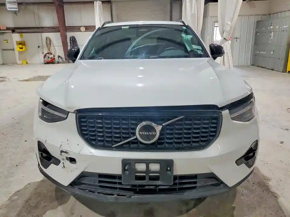 YV4L12UL6R2355358 2024 VOLVO XC40-4
