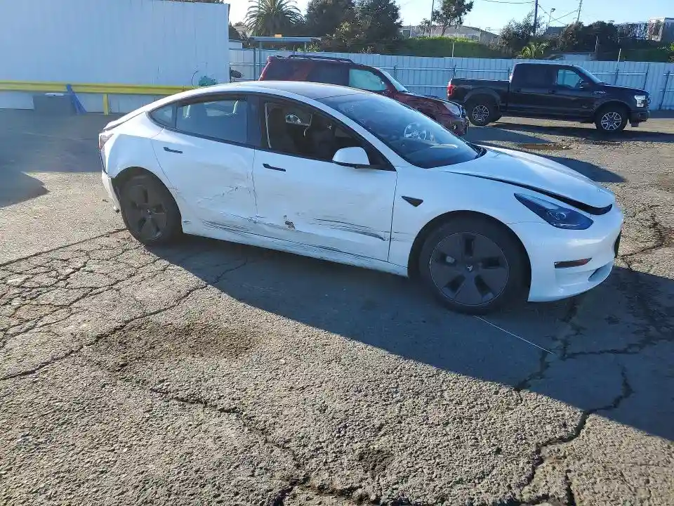 5YJ3E1EB5PF619848 2023 TESLA MODEL 3-3