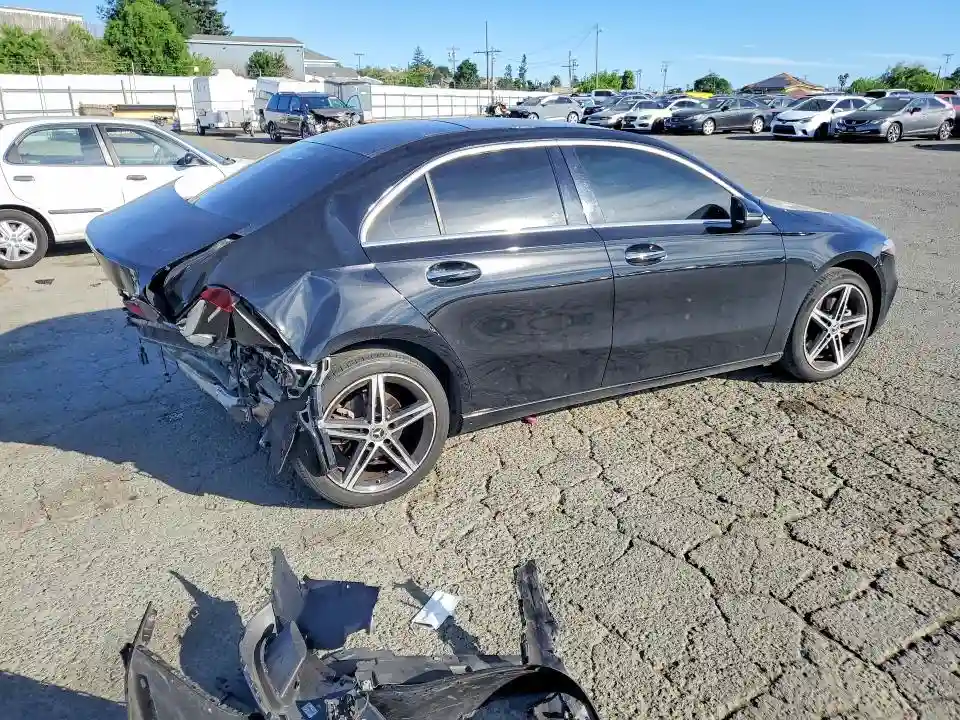 WDD3G4EB4KW024818 2019 MERCEDES-BENZ A-CLASS-2