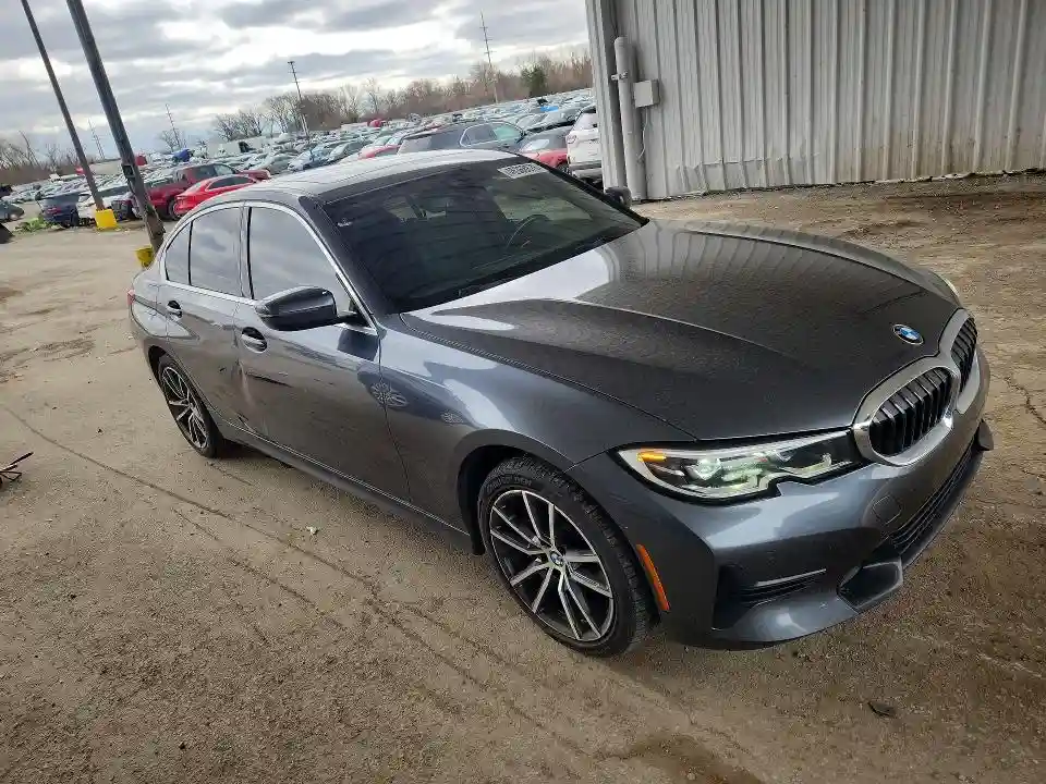 3MW5R7J04M8B53024 2021 BMW 3 SERIES-3