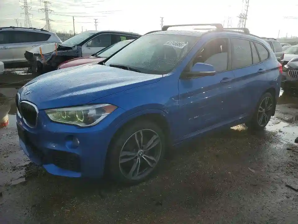 WBXHT3C36J5L25194 2018 BMW X1-0