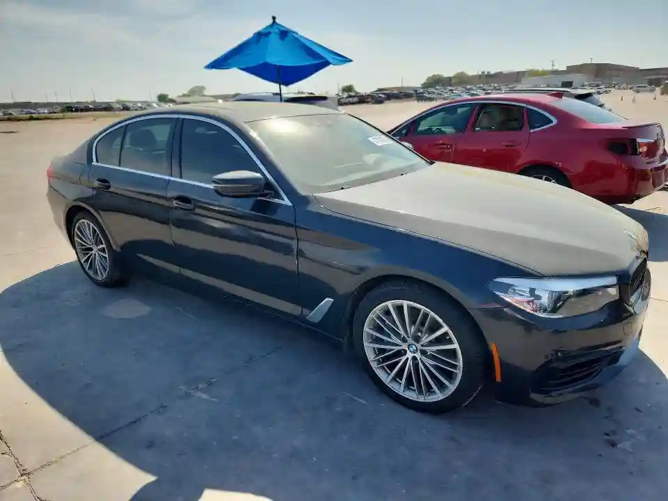 WBAJR3C0XLCE49535 2020 BMW 5 SERIES-3