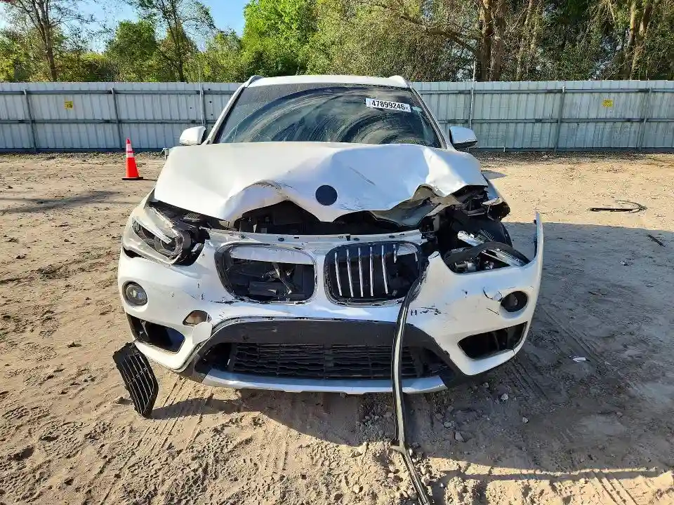 WBXHT3C37H5F87349 2017 BMW X1-4