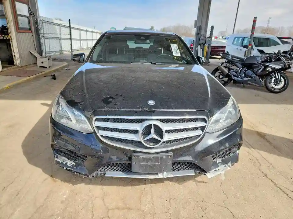 WDDHF8JB9GB233377 2016 MERCEDES-BENZ E-CLASS-4