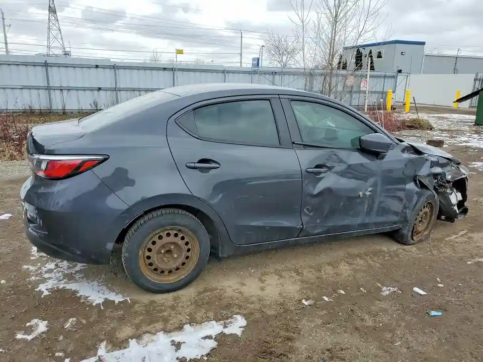 3MYDLBYVXGY103223 2016 TOYOTA YARIS-2