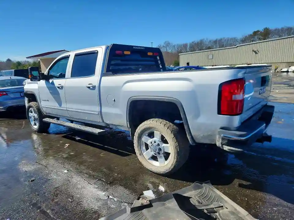 1GT12SEY7JF265327 2018 GMC SIERRA-1