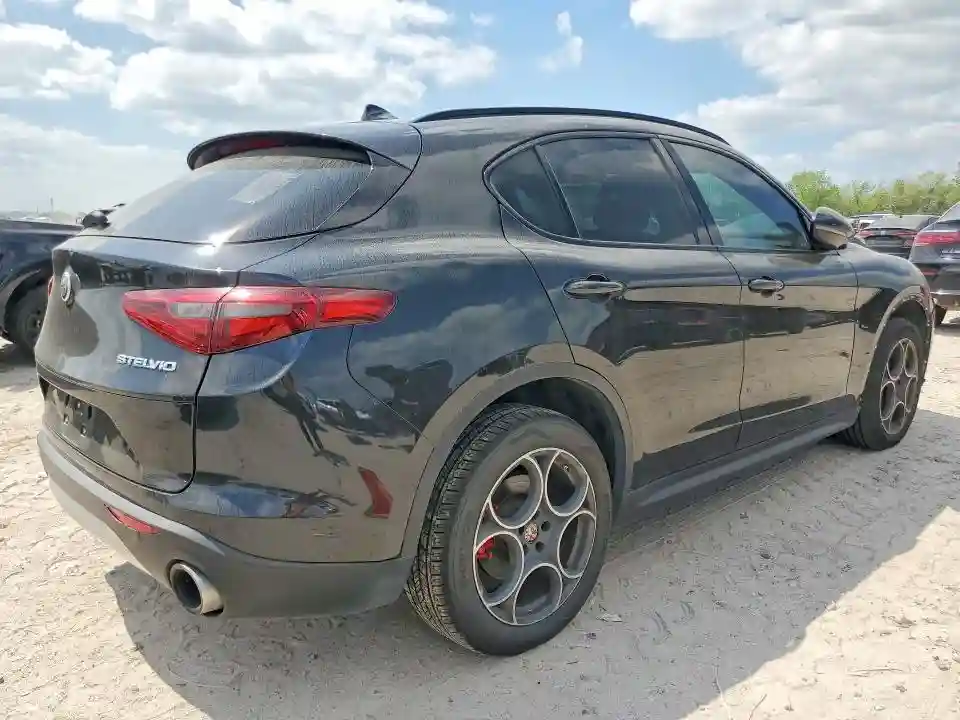 ZASFAKNN1J7B72951 2018 ALFA ROMEO STELVIO-2