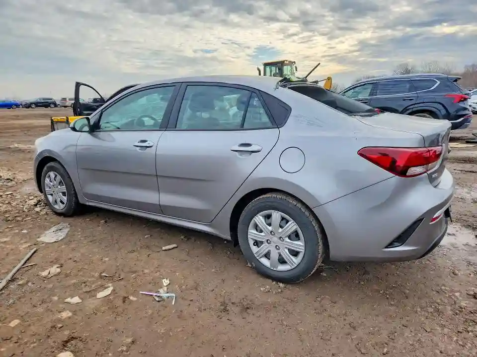 3KPA24AD1PE588211 2023 KIA RIO-1