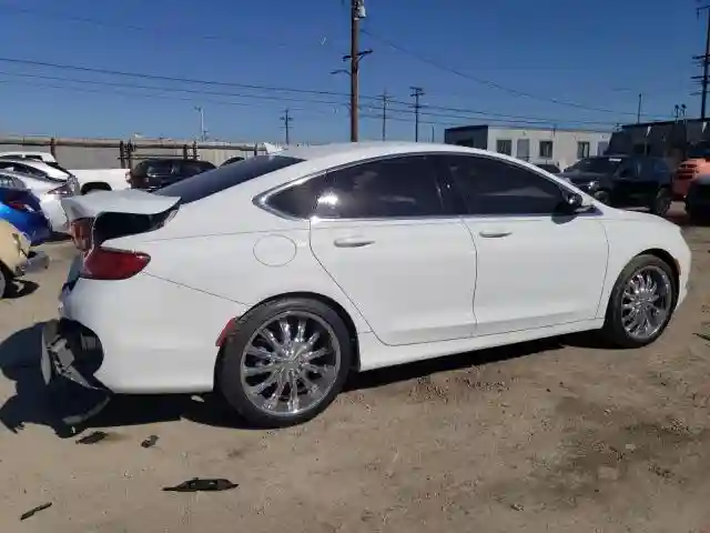1C3CCCAB3HN506396 2017 CHRYSLER 200-2