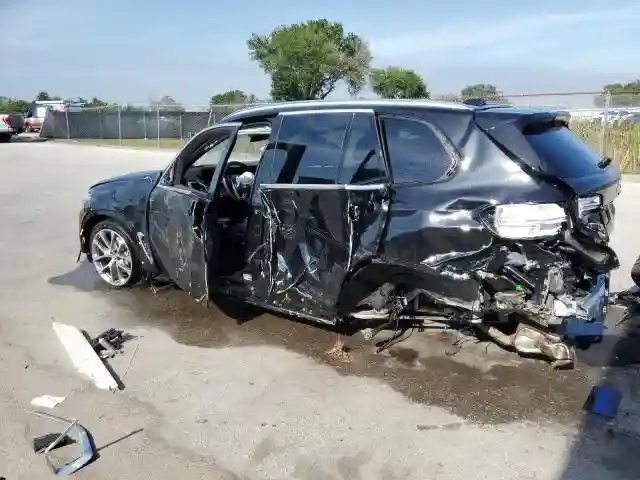 5UX13EU09R9T53699 2024 BMW X5-1