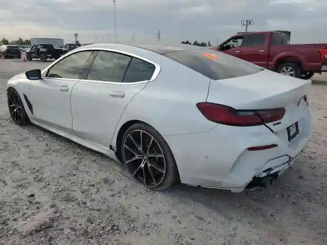 WBAGV8C05LCD42136 2020 BMW M8-1