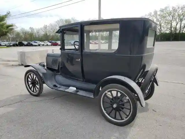 8502555 1923 FORD MODEL-T-1