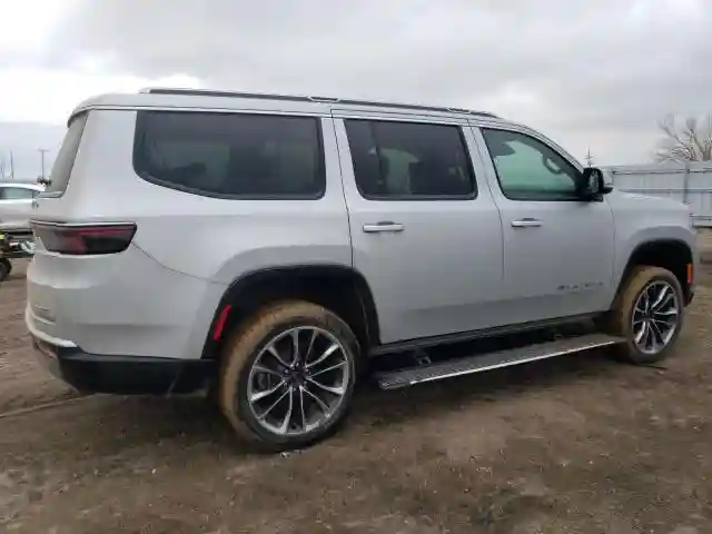 1C4SJVDT2NS102841 2022 JEEP WAGONEER-2