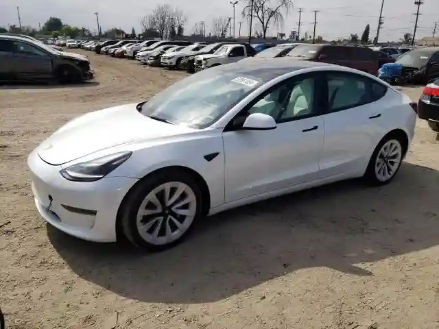5YJ3E1EB2NF239444 2022 TESLA MODEL 3-0