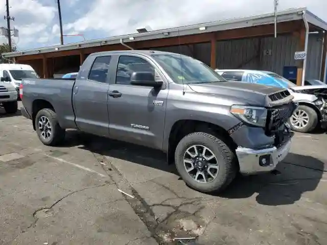 5TFUY5F13JX751349 2018 TOYOTA TUNDRA-3
