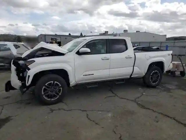 3TYLB5JN8RT055941 2024 TOYOTA TACOMA-0