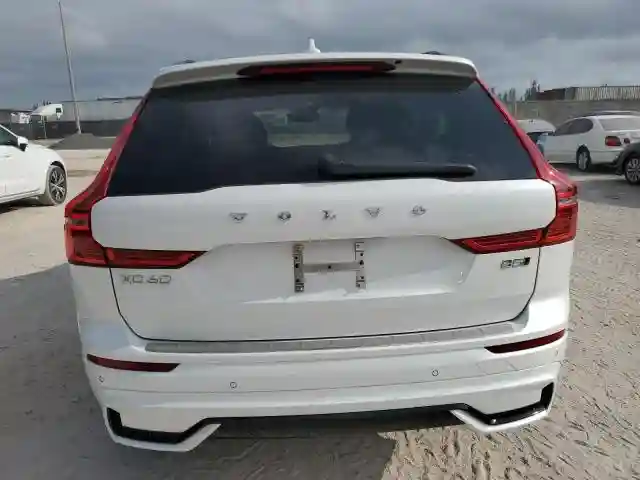 YV4M12RC8S1040148 2025 VOLVO XC60 PLUS-5